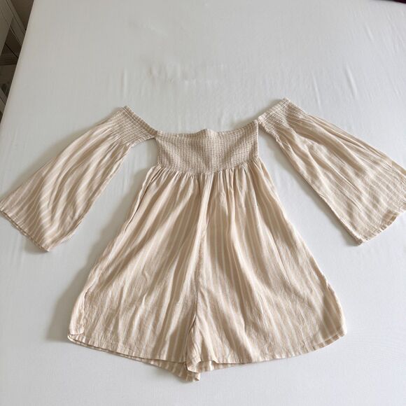 Billabong Women’s Smocked Long Sleeve Romper Beige Stripe Square Neck Size S - Picture 7 of 13